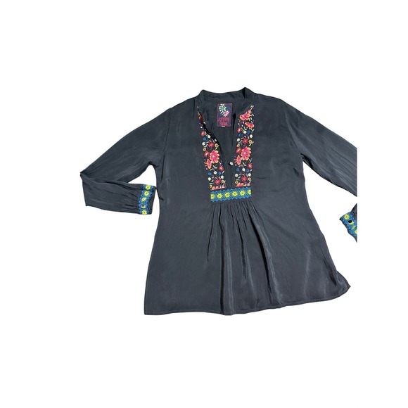 Johnny Was Black Rayon Embroidered Floral Boho Tunic Top Sz S Peasant